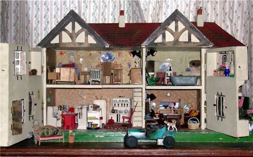 1950s dolls house